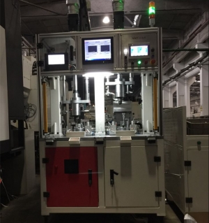 伺服天天躁夜夜躁很很躁麻豆